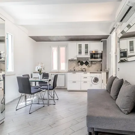 Bbhome Panoramic Flat Colosseo With Private Terrace Apartament Rzym
